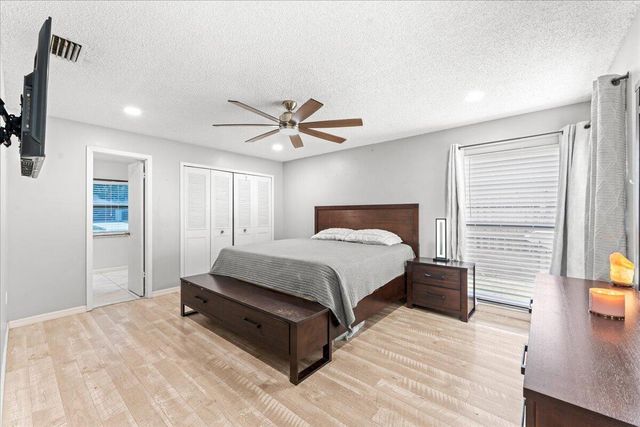 2350 Fallon Boulevard NE, Palm Bay, FL 32907