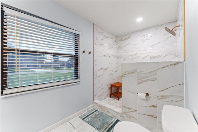 2350 Fallon Boulevard NE, Palm Bay, FL 32907