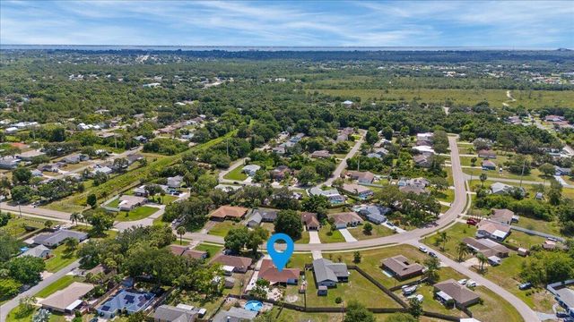 2350 Fallon Boulevard NE, Palm Bay, FL 32907