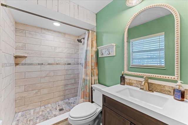 2350 Fallon Boulevard NE, Palm Bay, FL 32907