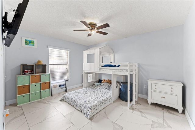 2350 Fallon Boulevard NE, Palm Bay, FL 32907