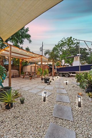 2350 Fallon Boulevard NE, Palm Bay, FL 32907