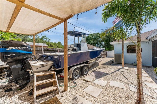 2350 Fallon Boulevard NE, Palm Bay, FL 32907
