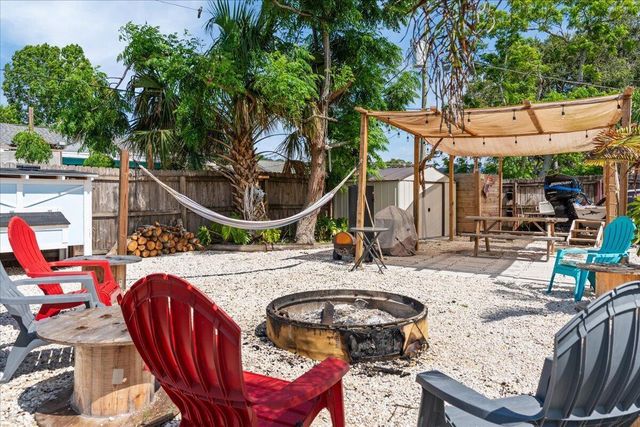 2350 Fallon Boulevard NE, Palm Bay, FL 32907