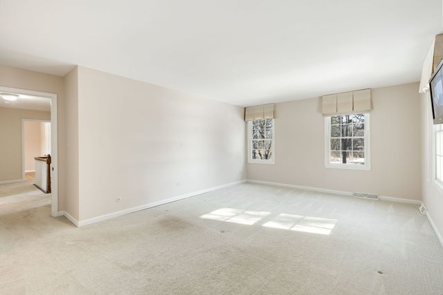 23 Old Barrington Court, Lake Barrington, IL 60010