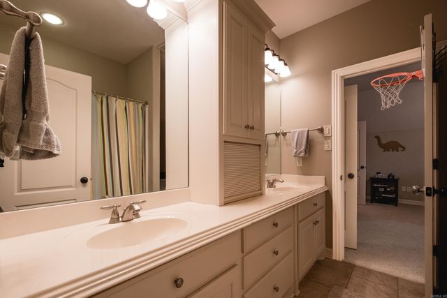 11 Deauville Circle, Little Rock, AR 72223