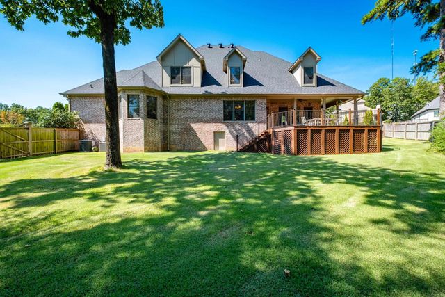 11 Deauville Circle, Little Rock, AR 72223