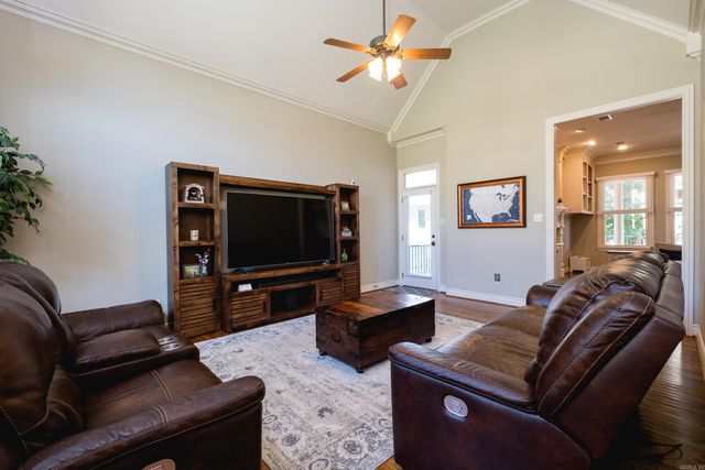 11 Deauville Circle, Little Rock, AR 72223