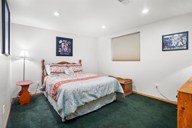 1101 10th St SW, Minot, ND 58701