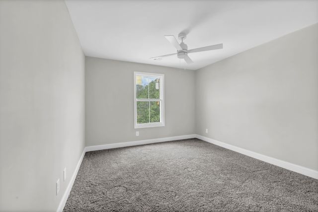 209 Lewis Grant Ln, Southside, TN 37171