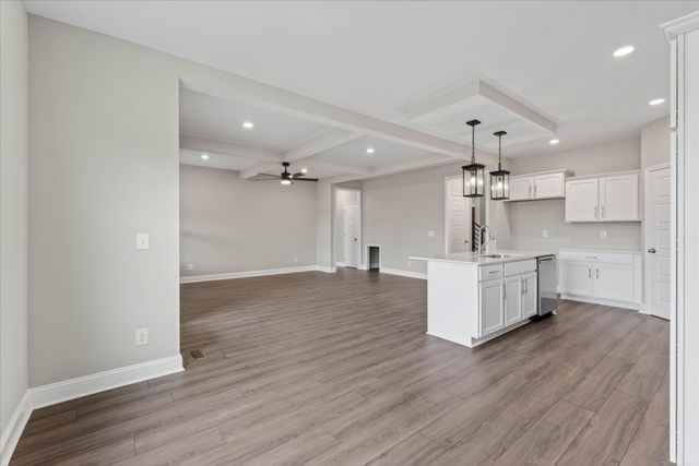209 Lewis Grant Ln, Southside, TN 37171