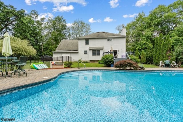 10 Cottonwood Trl, Sparta Twp., NJ 07871