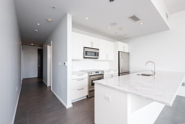 300 E 3rd St Apt 503, Little Rock, AR 72201