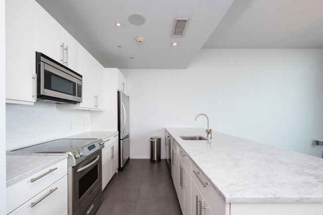 300 E 3rd St Apt 503, Little Rock, AR 72201