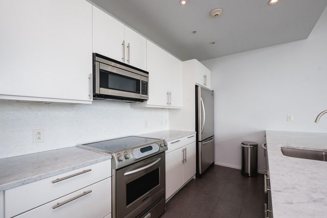 300 E 3rd St Apt 503, Little Rock, AR 72201