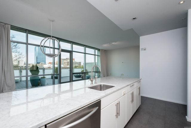 300 E 3rd St Apt 503, Little Rock, AR 72201