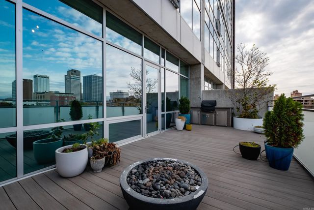 300 E 3rd St Apt 503, Little Rock, AR 72201