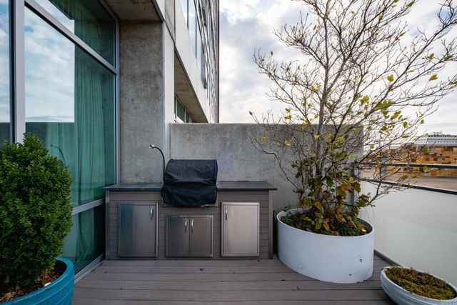 300 E 3rd St Apt 503, Little Rock, AR 72201