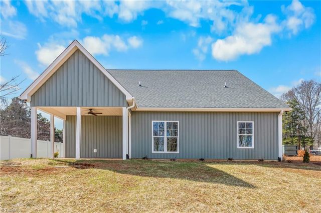 3427 Transou Road, Pfafftown, NC 27040