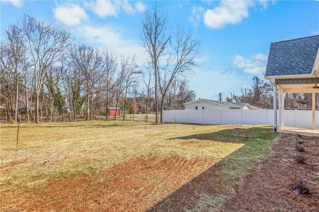 3427 Transou Road, Pfafftown, NC 27040