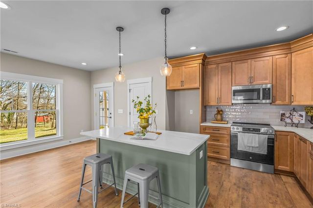 3427 Transou Road, Pfafftown, NC 27040