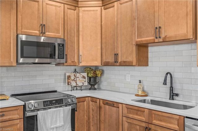 3427 Transou Road, Pfafftown, NC 27040