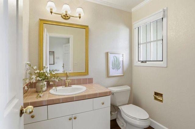 25381 Markham Lane, Salinas, CA 93908