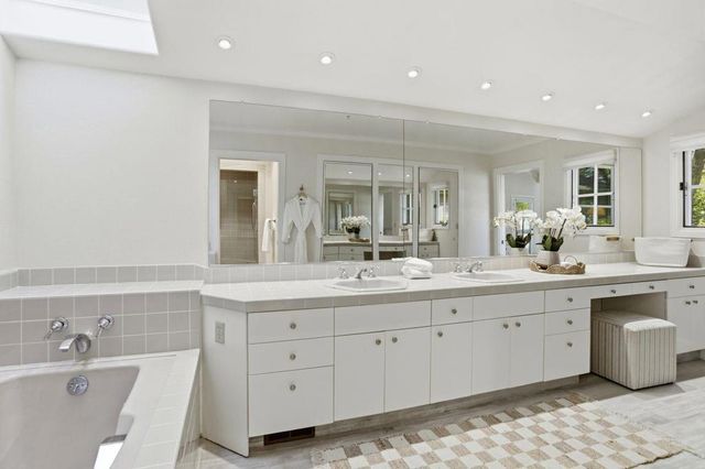 25381 Markham Lane, Salinas, CA 93908