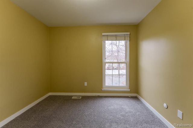 264 1st Street, Rochester, MI 48307