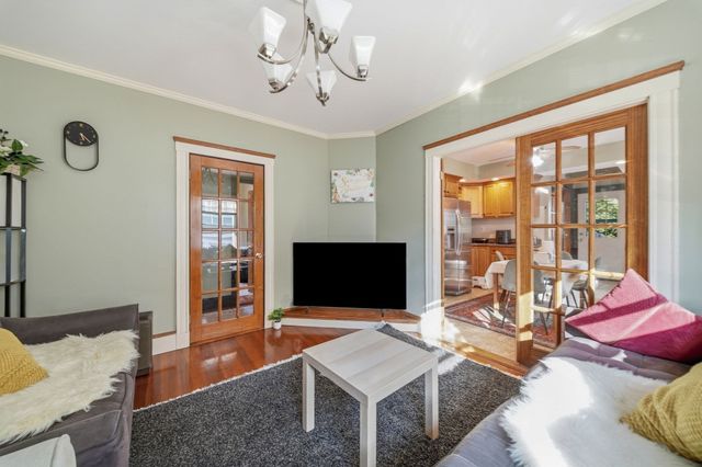 17-19 Berry St, Quincy, MA 02169