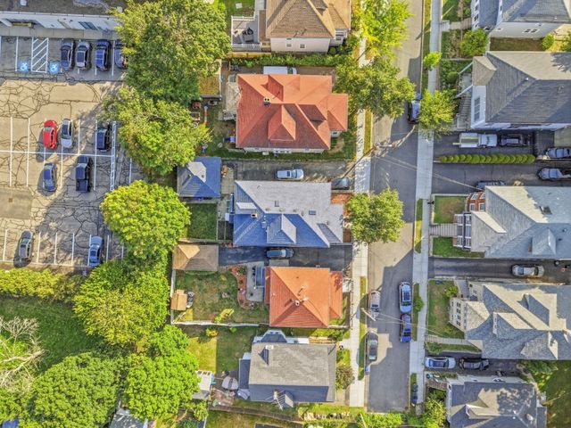 17-19 Berry St, Quincy, MA 02169
