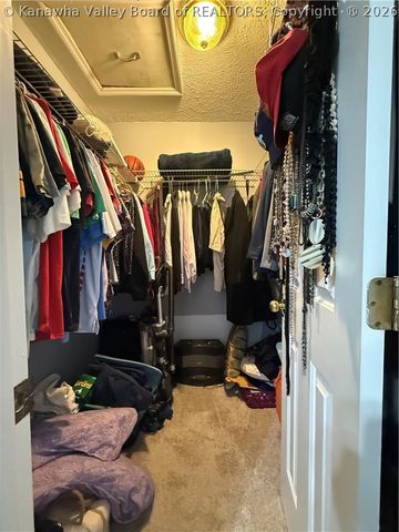 2 Brick Circle, Cross Lanes, WV 25313