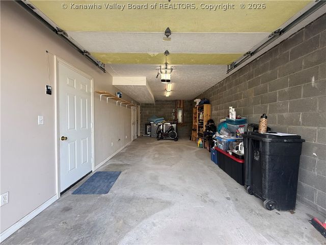 2 Brick Circle, Cross Lanes, WV 25313