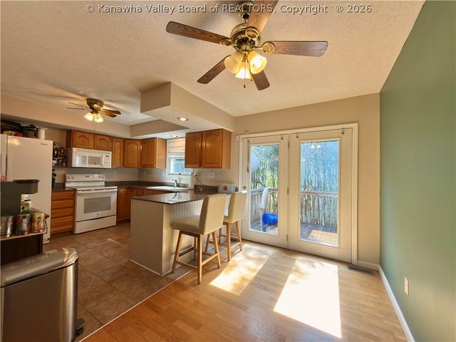 2 Brick Circle, Cross Lanes, WV 25313