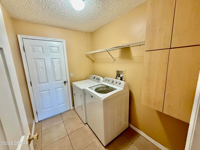 67 Spinnaker Circle, South Daytona, FL 32119