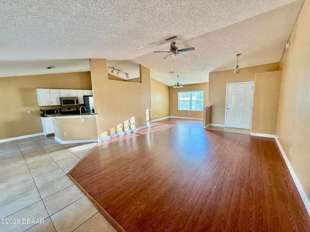67 Spinnaker Circle, South Daytona, FL 32119