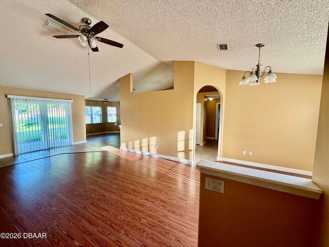 67 Spinnaker Circle, South Daytona, FL 32119