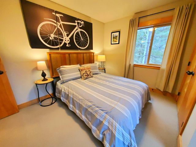 17767 Topflite Lane UNIT 23, Sunriver, OR 97707