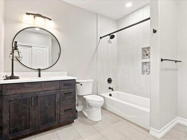 2809 Sunset View Dr, Fort Collins, CO 80528