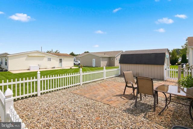 9 ROCKY HILL ROAD, Manahawkin, NJ 08050