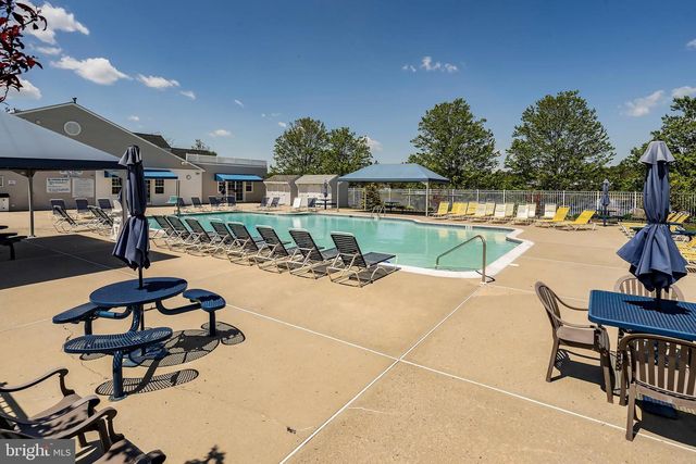 9 ROCKY HILL ROAD, Manahawkin, NJ 08050