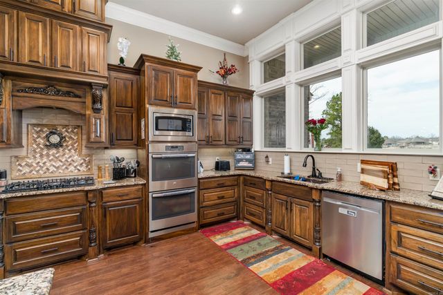 19 Oviedo Way, Hot Springs Village, AR 71909