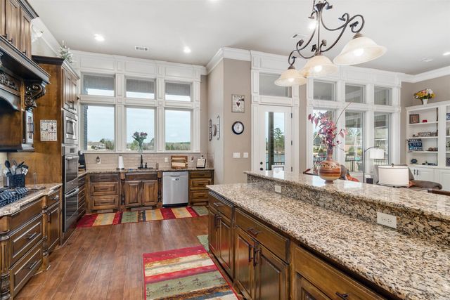 19 Oviedo Way, Hot Springs Village, AR 71909