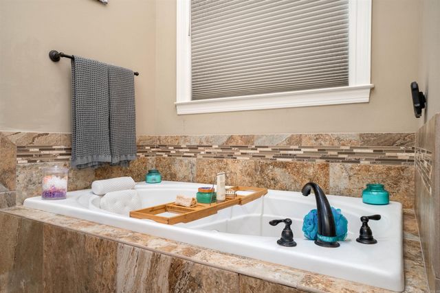 19 Oviedo Way, Hot Springs Village, AR 71909