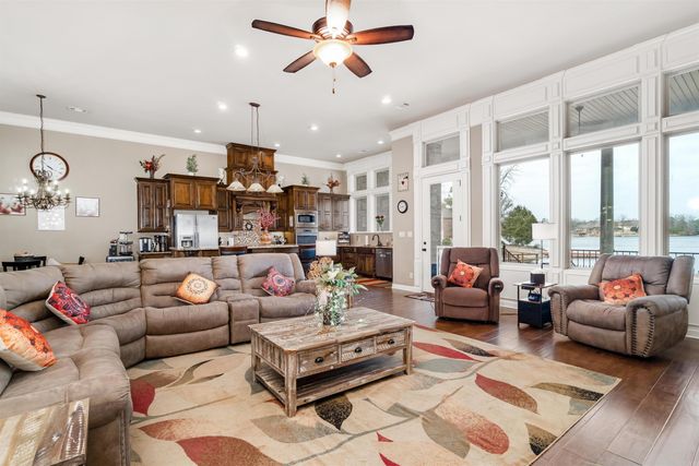 19 Oviedo Way, Hot Springs Village, AR 71909