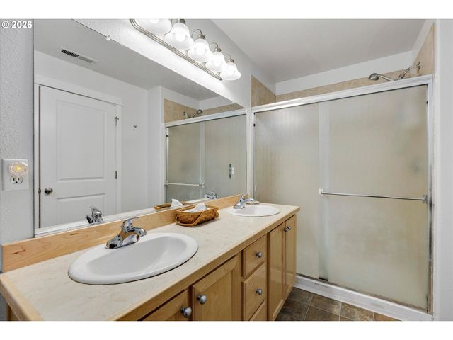 147 Se 9TH Ave, Hillsboro, OR 97123