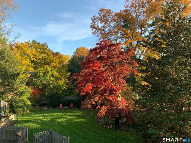 59 Broadfield Road, Hamden, CT 06517