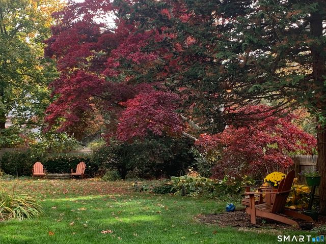 59 Broadfield Road, Hamden, CT 06517