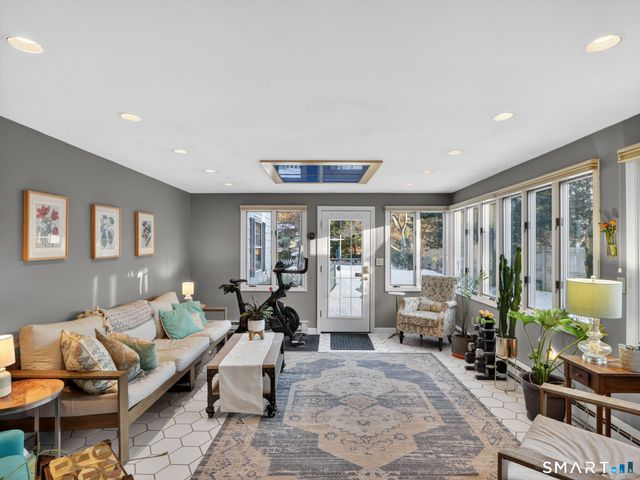 59 Broadfield Road, Hamden, CT 06517