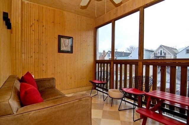 1110 W Wolfram Street 2, Chicago, IL 60657